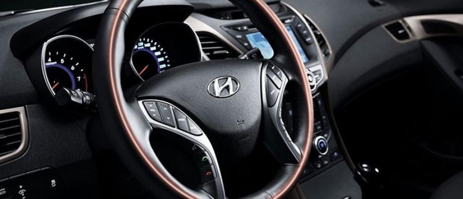  Hyundai Avante 2014 года  (фото 12 из 24)